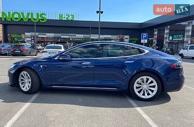 Ліфтбек Tesla Model S 2017 в Тернополі