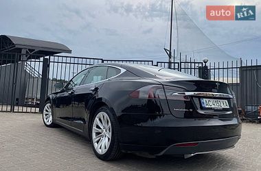 Ліфтбек Tesla Model S 2014 в Києві