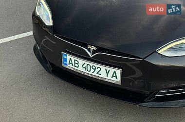 Лифтбек Tesla Model S 2018 в Киеве