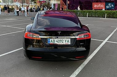 Лифтбек Tesla Model S 2018 в Киеве