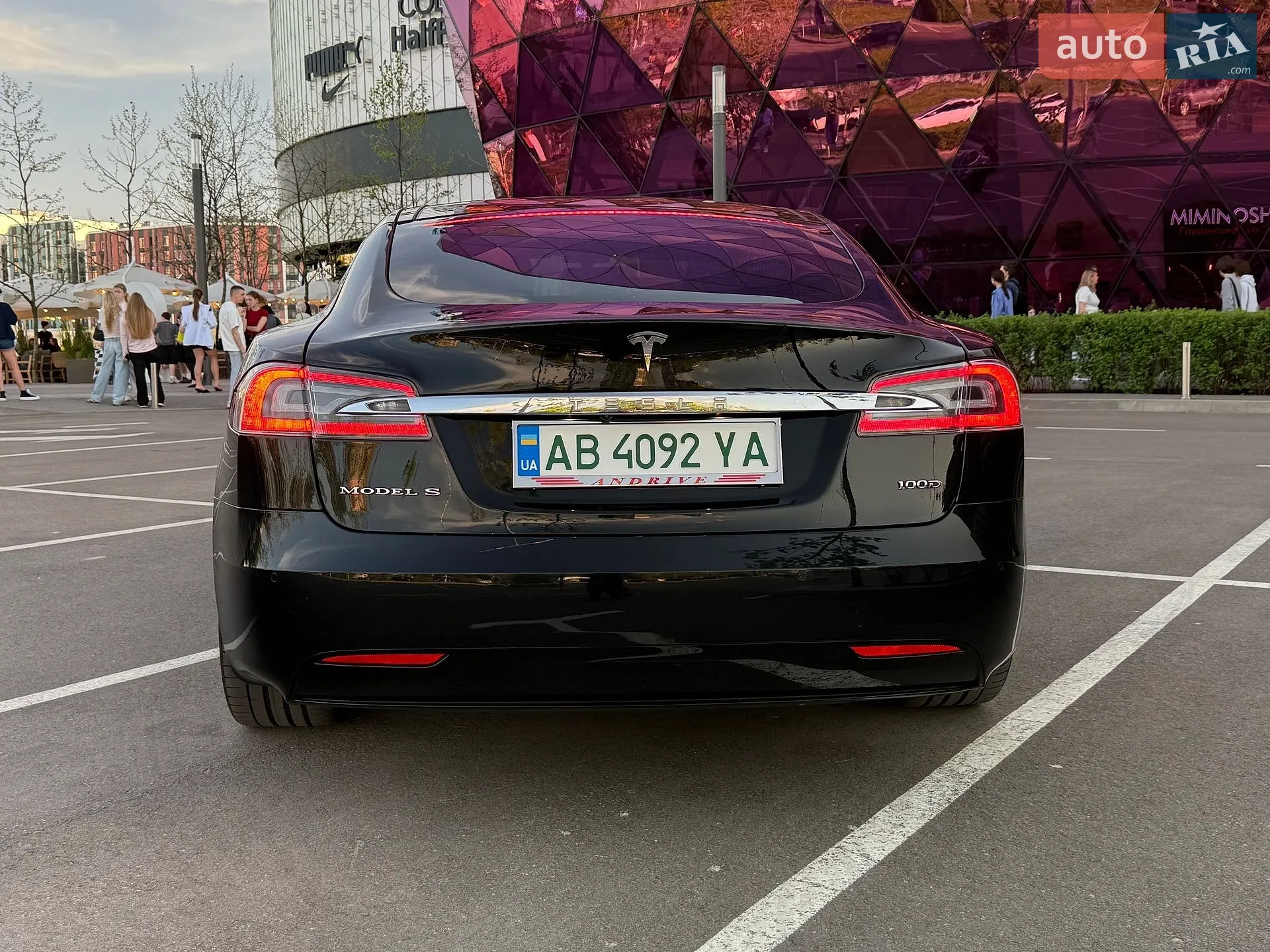 2018 Tesla Model S - мініатюра 19