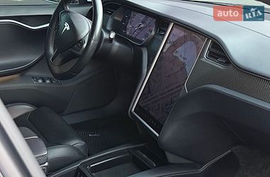 Лифтбек Tesla Model S 2018 в Киеве