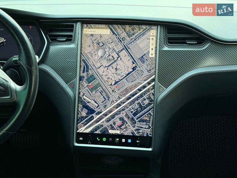 Лифтбек Tesla Model S 2018 в Киеве