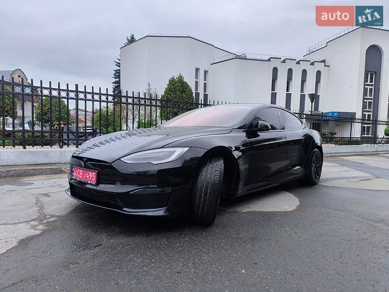 Лифтбек Tesla Model S 2021 в Львове
