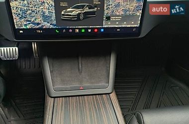 Лифтбек Tesla Model S 2021 в Львове