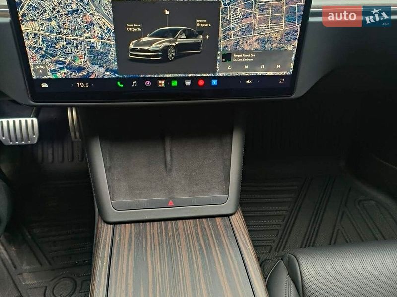 Лифтбек Tesla Model S 2021 в Львове