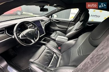 Ліфтбек Tesla Model S 2017 в Луцьку