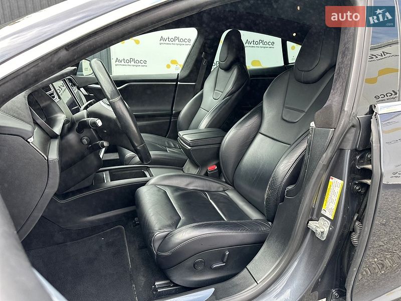 Ліфтбек Tesla Model S 2017 в Луцьку