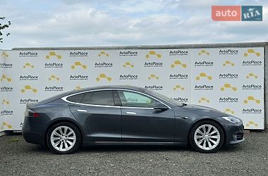 Ліфтбек Tesla Model S 2017 в Луцьку