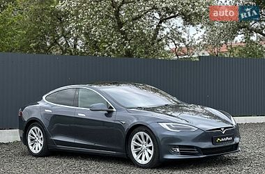 Ліфтбек Tesla Model S 2017 в Луцьку