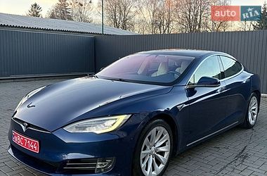 Ліфтбек Tesla Model S 2018 в Рівному