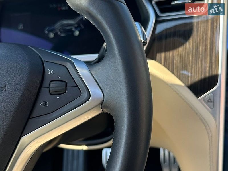 Лифтбек Tesla Model S 2013 в Броварах фото 38 Лифтбек Tesla Model S 2013 в Броварах