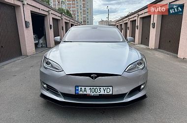 Лифтбек Tesla Model S 2014 в Софиевской Борщаговке