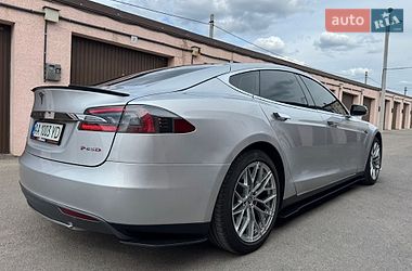 Лифтбек Tesla Model S 2014 в Софиевской Борщаговке