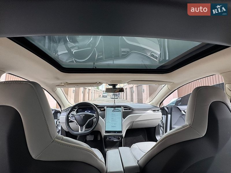 Лифтбек Tesla Model S 2014 в Софиевской Борщаговке
