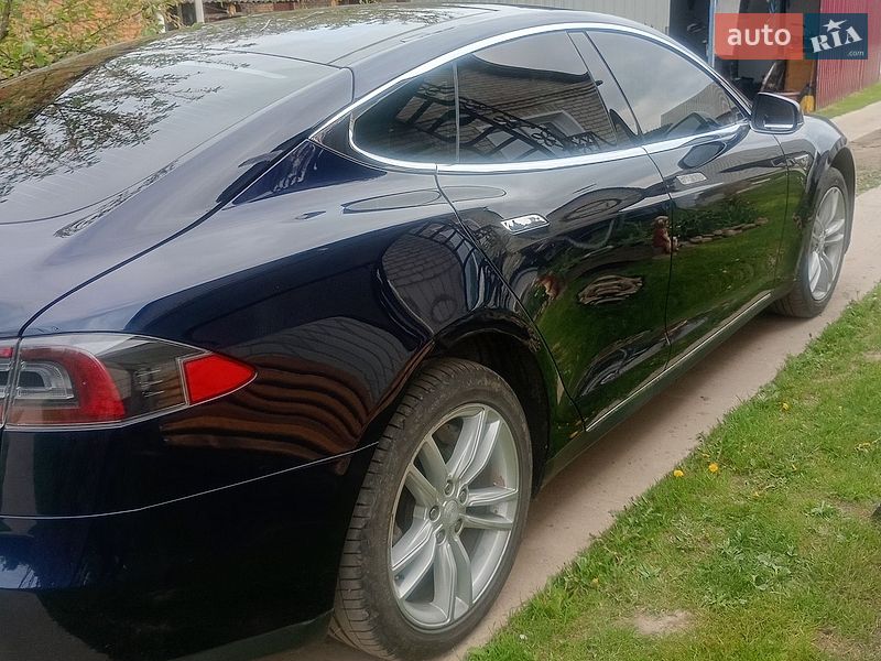 Лифтбек Tesla Model S 2013 в Нововолынске фото 6 Лифтбек Tesla Model S 2013 в Нововолынске