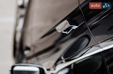 Лифтбек Tesla Model S 2017 в Днепре фото 23 Лифтбек Tesla Model S 2017 в Днепре