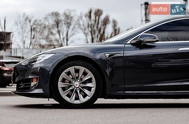 Лифтбек Tesla Model S 2017 в Днепре фото 6 Лифтбек Tesla Model S 2017 в Днепре