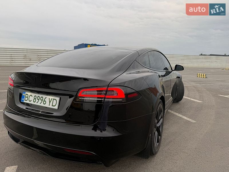 Ліфтбек Tesla Model S 2022 в Львові