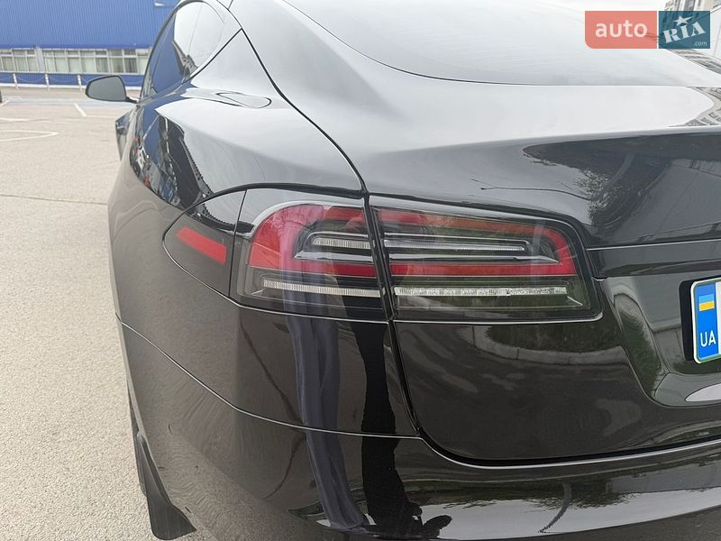 Ліфтбек Tesla Model S 2022 в Львові