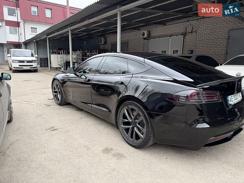 Лифтбек Tesla Model S 2021 в Днепре