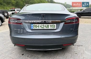 Лифтбек Tesla Model S 2013 в Ивано-Франковске