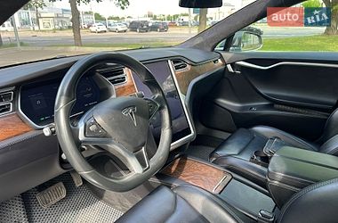 Лифтбек Tesla Model S 2018 в Киеве