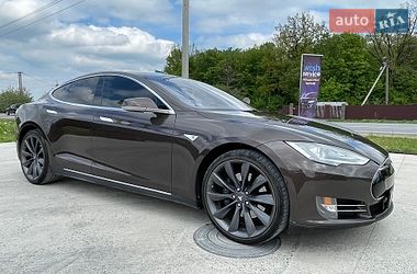Ліфтбек Tesla Model S 2013 в Чорткові