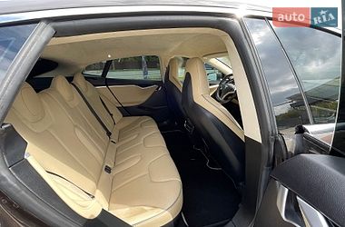 Ліфтбек Tesla Model S 2013 в Чорткові