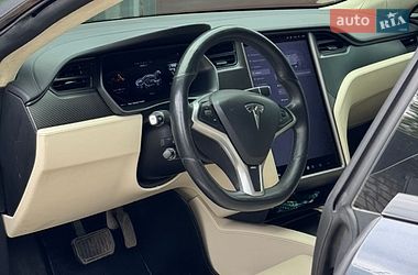 Лифтбек Tesla Model S 2018 в Кривом Роге