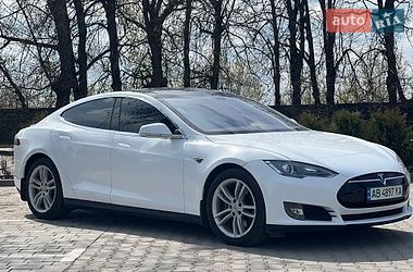 Ліфтбек Tesla Model S 2012 в Вінниці
