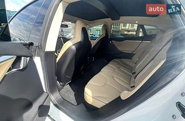 Ліфтбек Tesla Model S 2012 в Вінниці