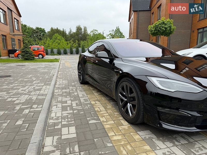 Лифтбек Tesla Model S 2021 в Днепре