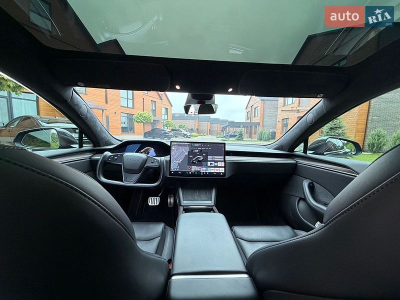 Лифтбек Tesla Model S 2021 в Днепре