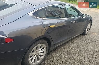 Ліфтбек Tesla Model S 2019 в Тернополі