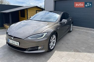 Лифтбек Tesla Model S 2016 в Полтаве фото 3 Лифтбек Tesla Model S 2016 в Полтаве