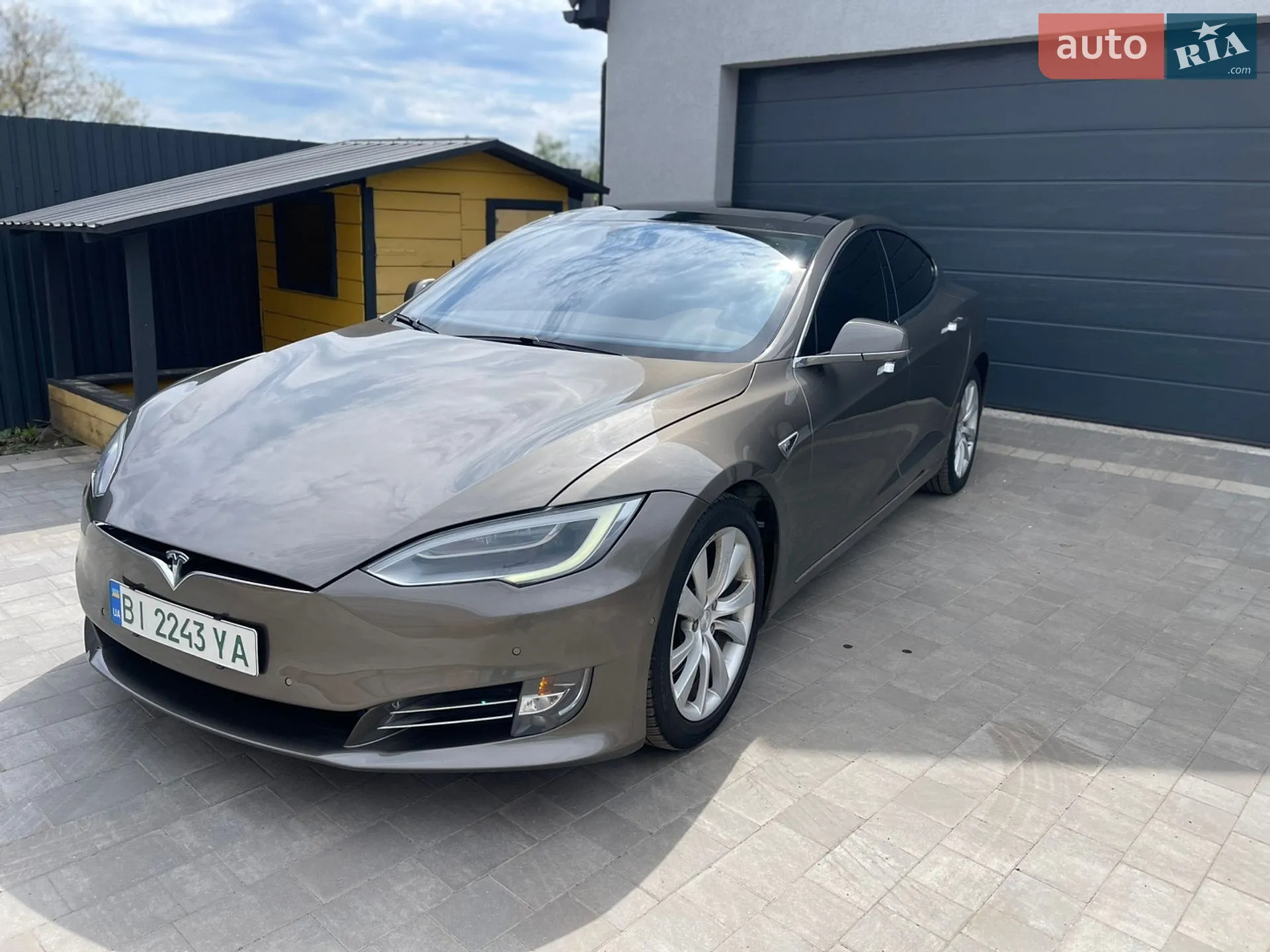 2016 Tesla Model S - мініатюра 3