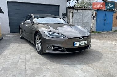 Лифтбек Tesla Model S 2016 в Полтаве фото 6 Лифтбек Tesla Model S 2016 в Полтаве