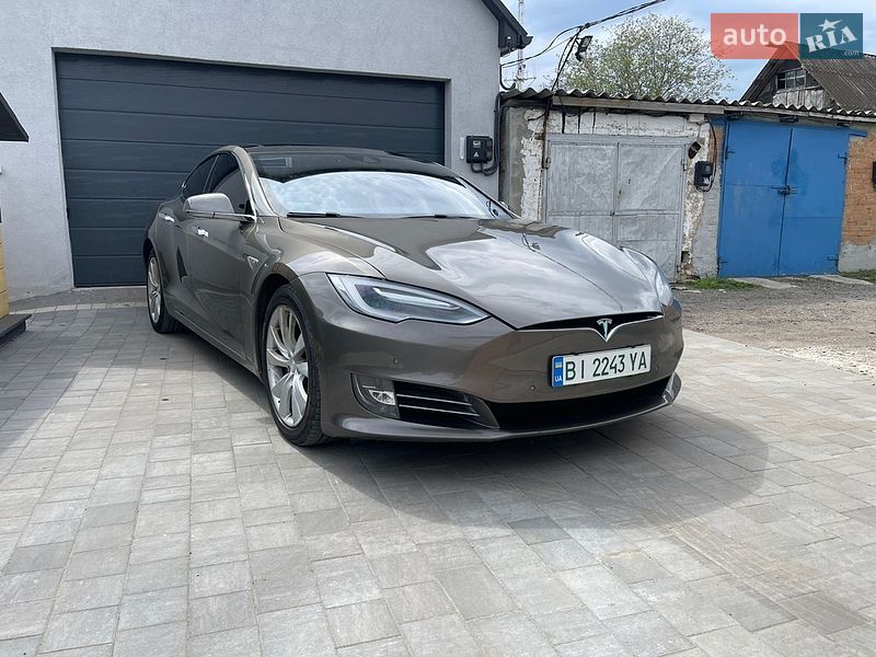 Лифтбек Tesla Model S 2016 в Полтаве фото 6 Лифтбек Tesla Model S 2016 в Полтаве