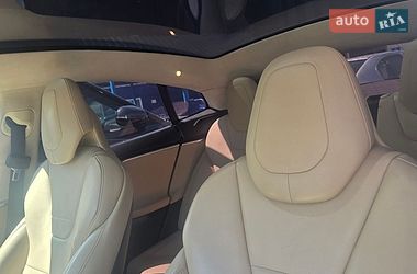 Ліфтбек Tesla Model S 2017 в Житомирі