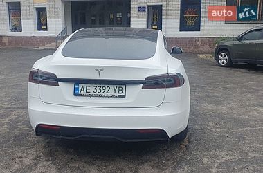 Лифтбек Tesla Model S 2021 в Каменском