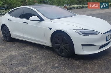 Лифтбек Tesla Model S 2021 в Каменском
