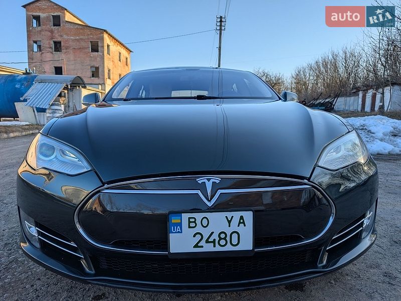 Лифтбек Tesla Model S 2013 в Тернополе фото 7 Лифтбек Tesla Model S 2013 в Тернополе