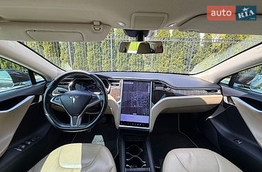 Ліфтбек Tesla Model S 2013 в Одесі фото 29 Ліфтбек Tesla Model S 2013 в Одесі