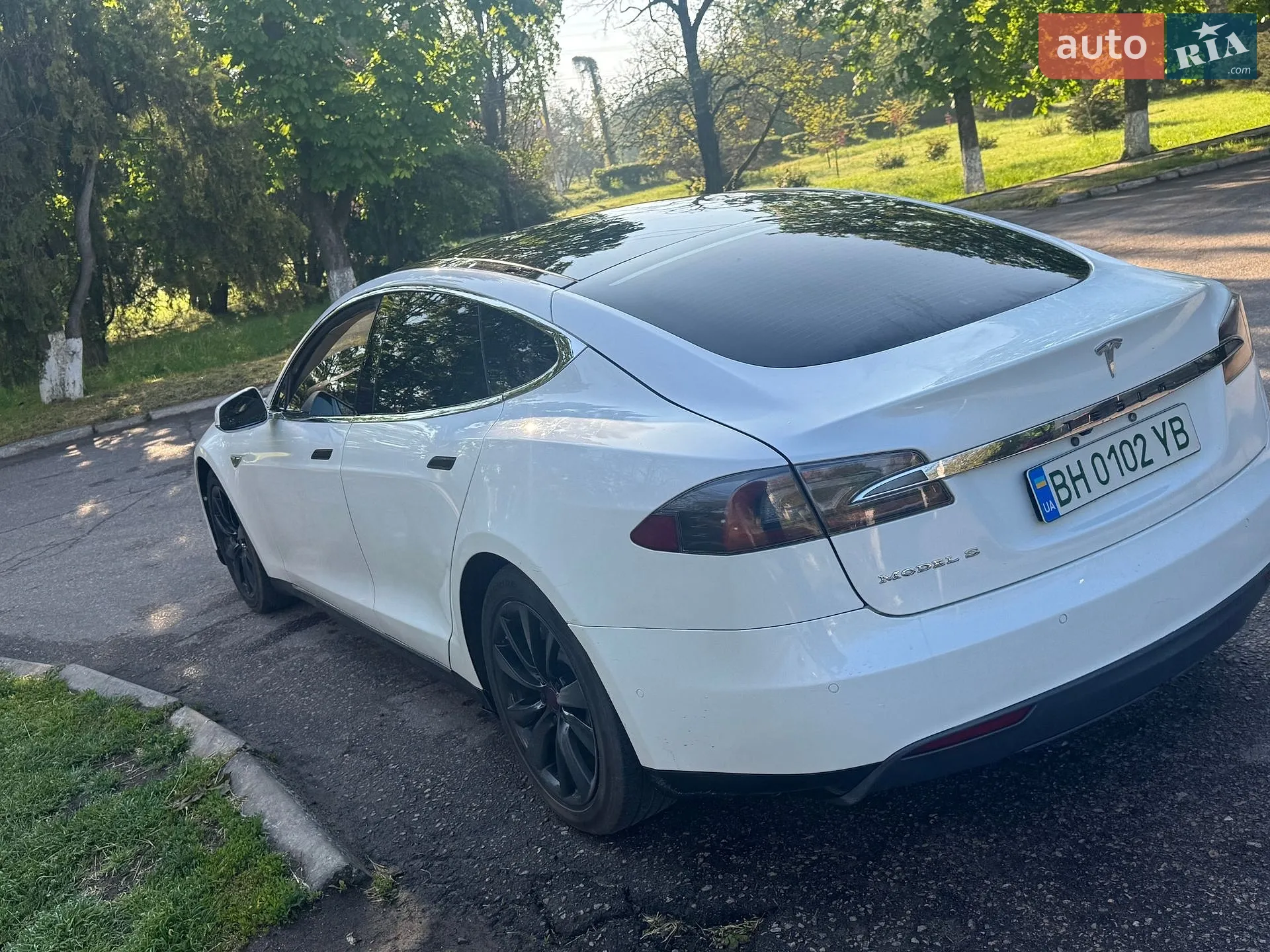 2014 Tesla Model S - мініатюра 4