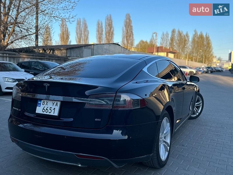 Лифтбек Tesla Model S 2014 в Хмельницком