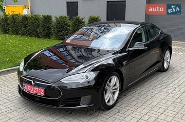Ліфтбек Tesla Model S 2015 в Львові фото 2 Ліфтбек Tesla Model S 2015 в Львові