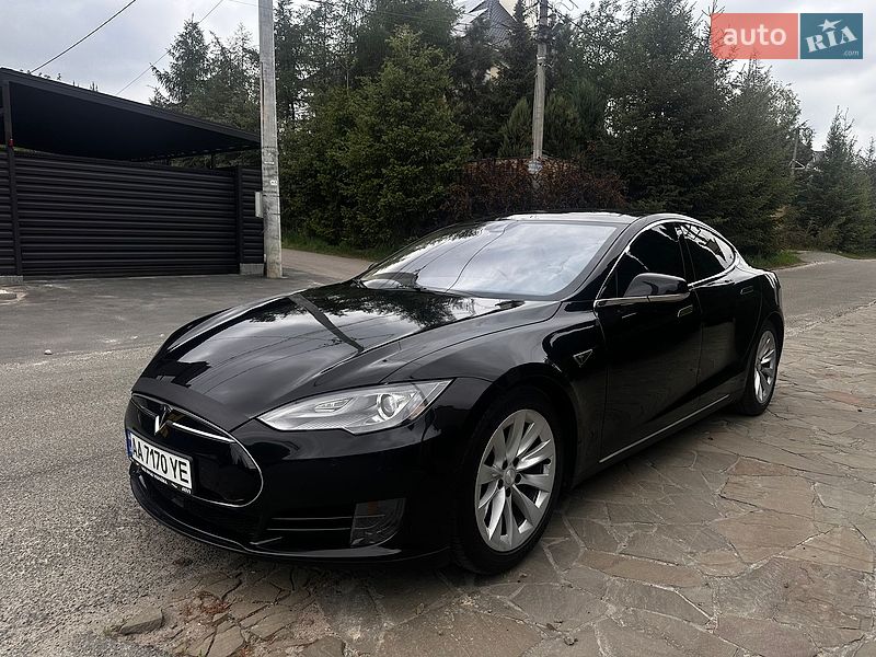 Ліфтбек Tesla Model S 2015 в Києві фото 4 Ліфтбек Tesla Model S 2015 в Києві