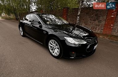 Ліфтбек Tesla Model S 2015 в Києві фото 11 Ліфтбек Tesla Model S 2015 в Києві