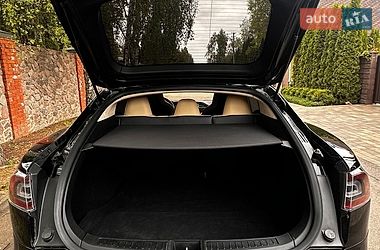 Ліфтбек Tesla Model S 2015 в Києві фото 61 Ліфтбек Tesla Model S 2015 в Києві